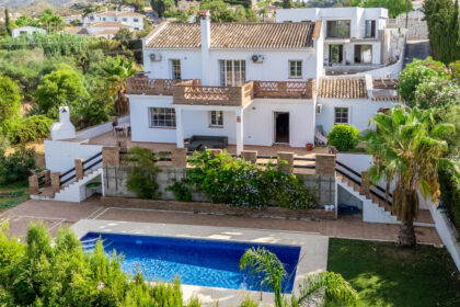 bb773f0ce0bef2efb7e03a9fea9384bb - 2