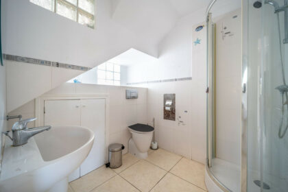 bb773f0ce0bef2efb7e03a9fea9384bb - 25