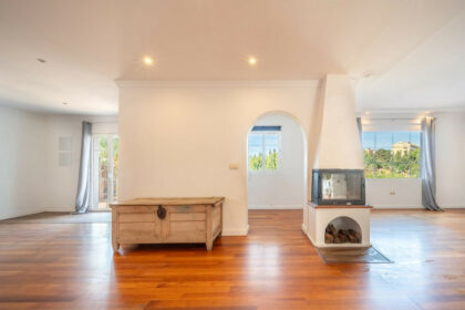 bb773f0ce0bef2efb7e03a9fea9384bb - 4