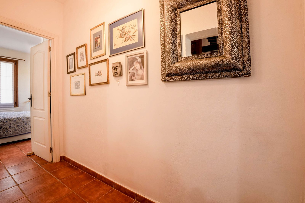 bb80616b63f821b08cc91b82f12af654 - 10