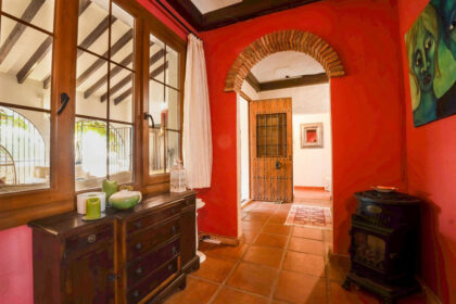 bb80616b63f821b08cc91b82f12af654 - 18