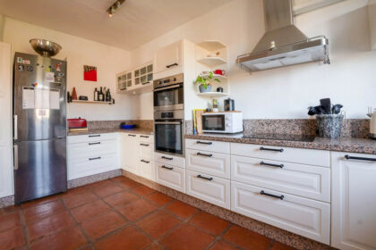 bb80616b63f821b08cc91b82f12af654 - 21