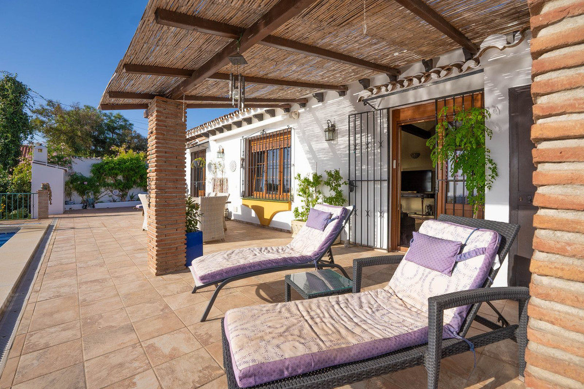 bb80616b63f821b08cc91b82f12af654 - 31