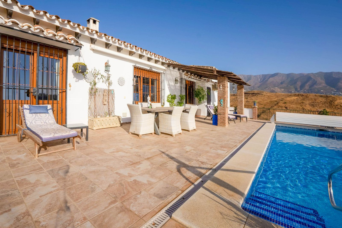 bb80616b63f821b08cc91b82f12af654 - 42