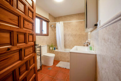 bb80616b63f821b08cc91b82f12af654 - 54