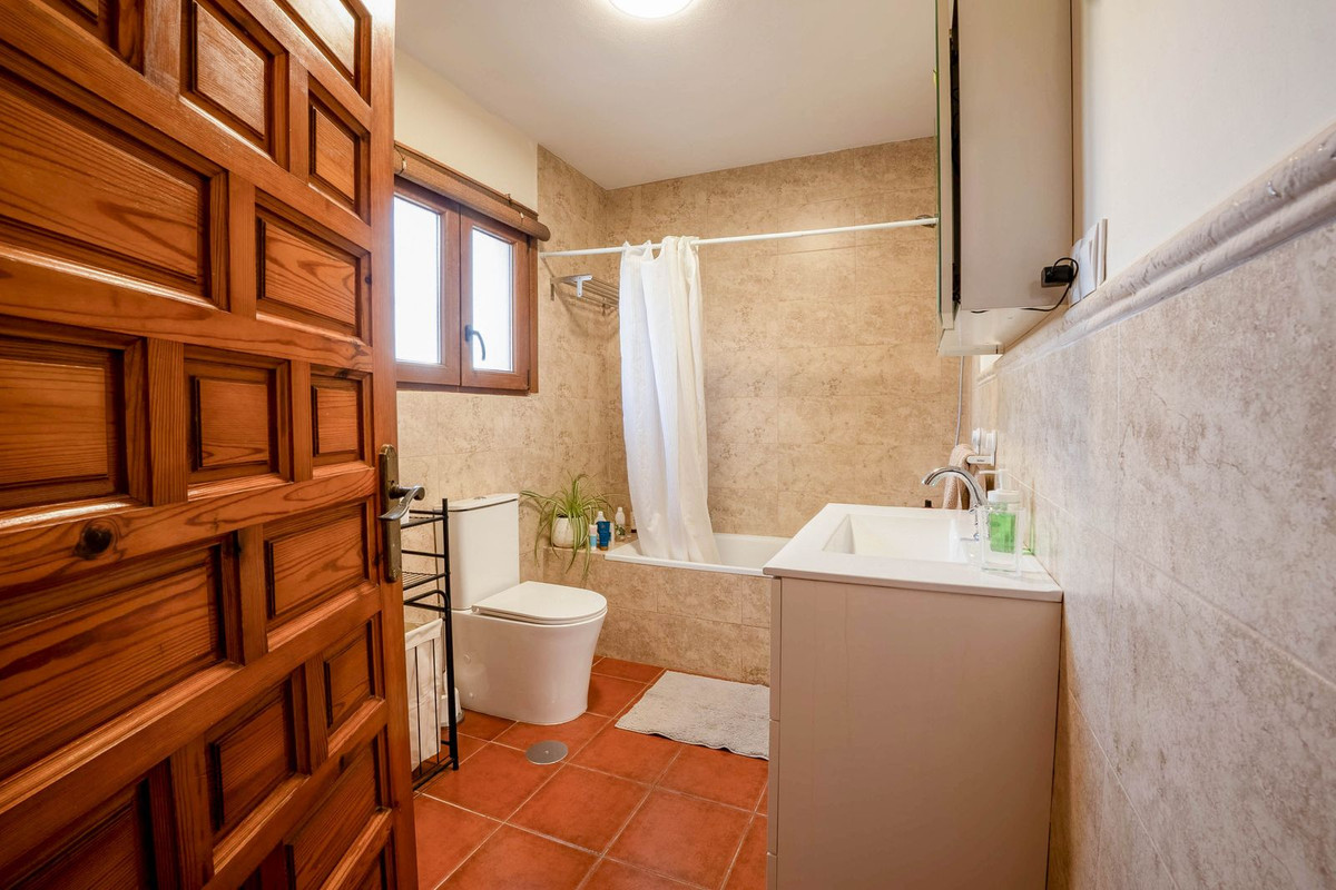 bb80616b63f821b08cc91b82f12af654 - 54