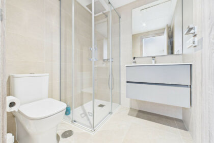 bb9d2d5c4cb7c3c5d0321cc614bcd559 - 12