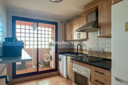 bc0b06962f9f69c4b7a3b508ecfe12d1 - 11