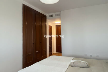 bc0b06962f9f69c4b7a3b508ecfe12d1 - 18