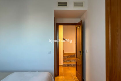 bc0b06962f9f69c4b7a3b508ecfe12d1 - 22