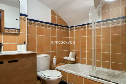 bc0b06962f9f69c4b7a3b508ecfe12d1 - 24