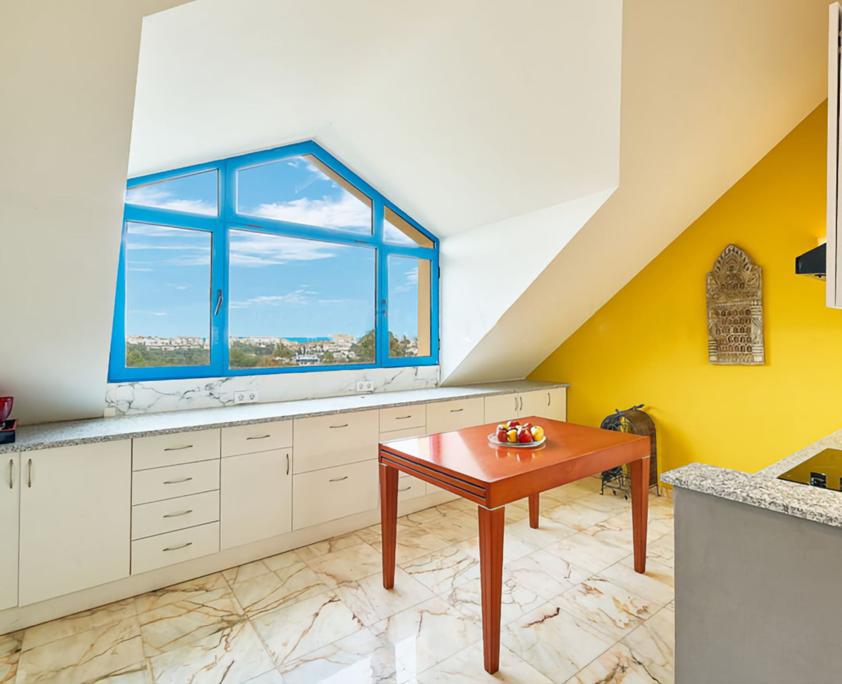 bc4c1201b1095ca59be06d1ffde69b59 - 38