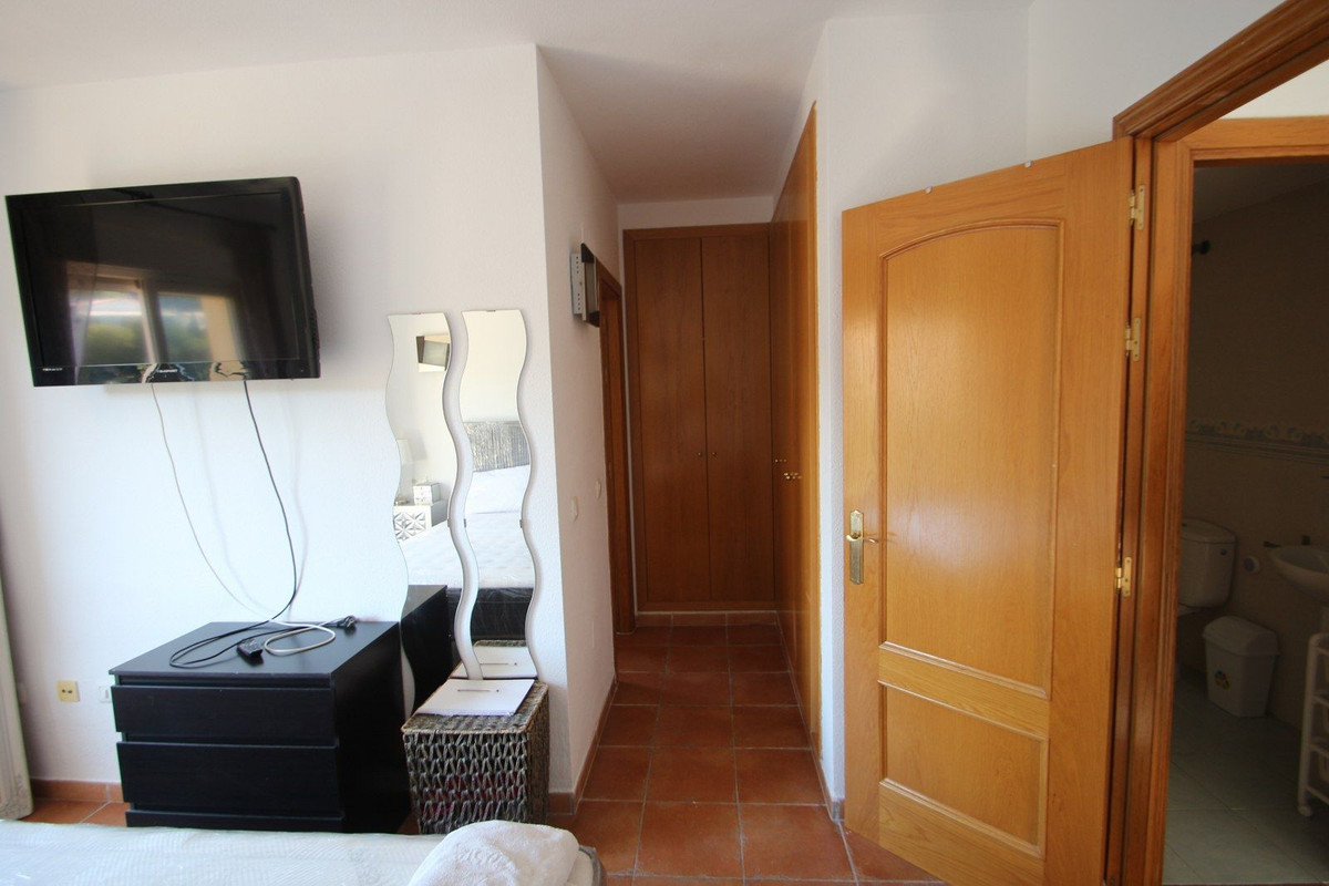 bc83444fcbb1d930ce277f10f619904a - 16