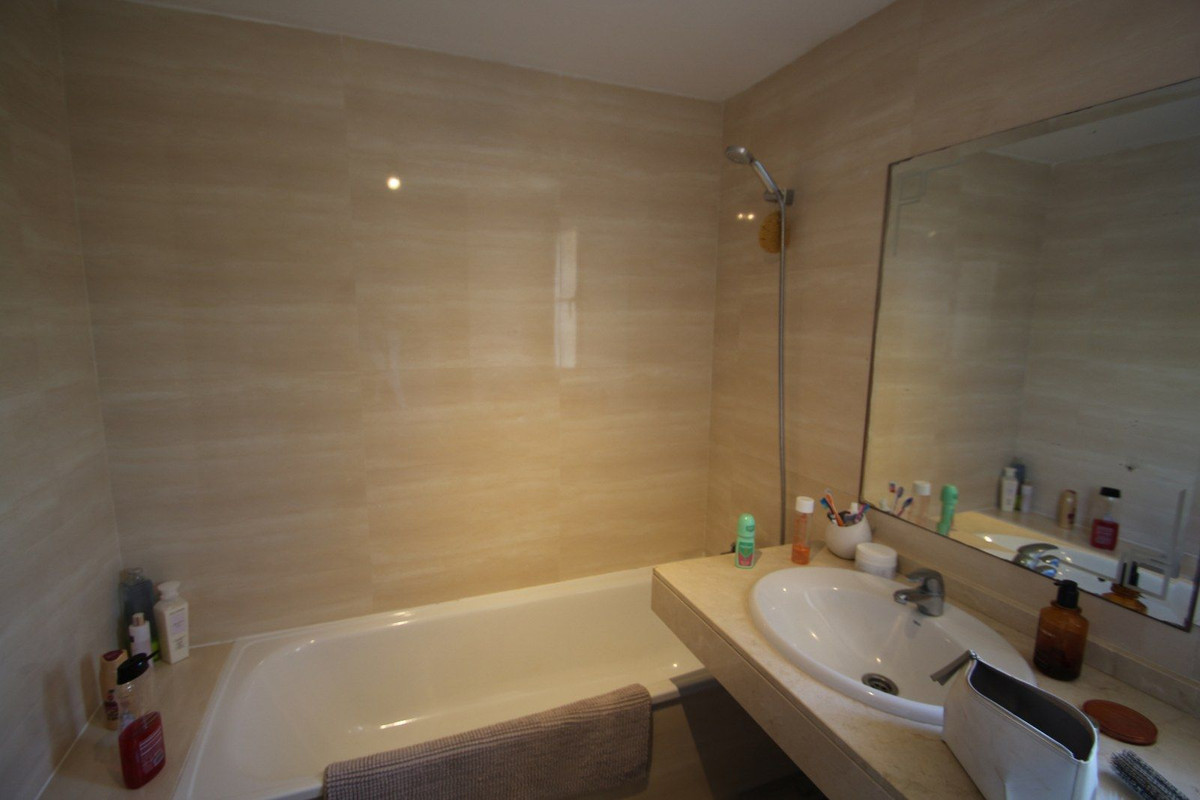 bc83444fcbb1d930ce277f10f619904a - 19