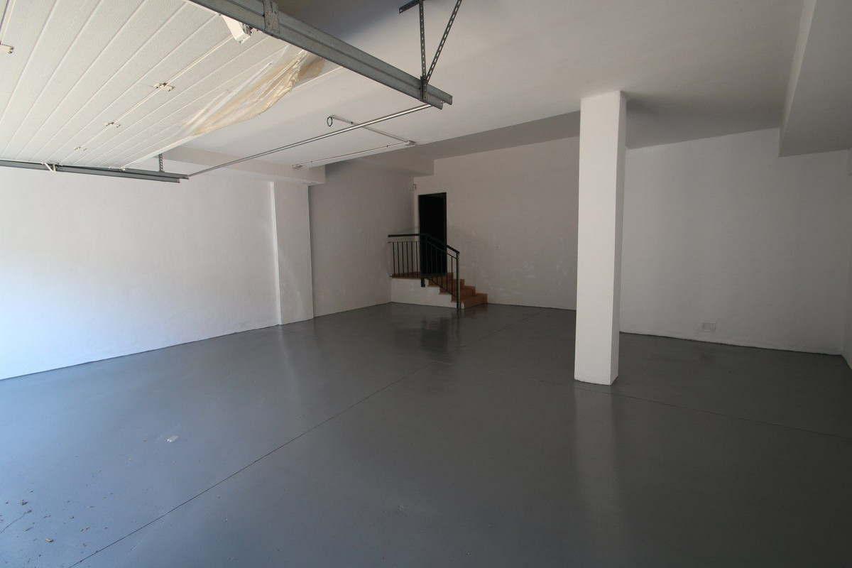 bc83444fcbb1d930ce277f10f619904a - 25