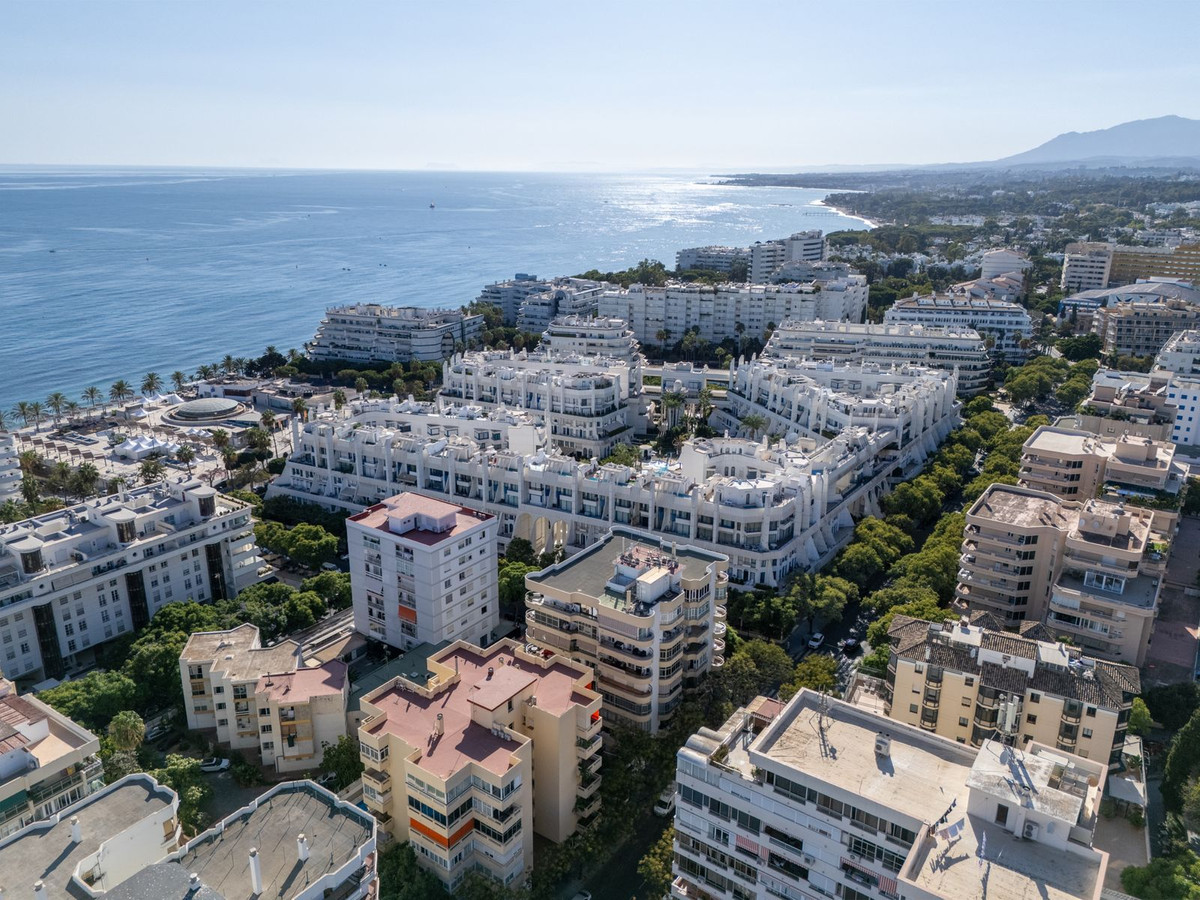 bc8a0e359d970f0149108e29388036bc - 20