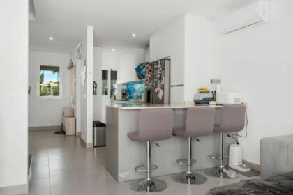 bceb64bd477d649443818b0b4730a43e - 8