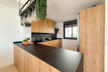 bd11e8a2df67dc0c69b7e8e60477f910 - 13