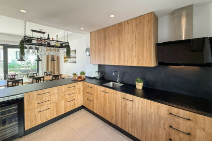 bd11e8a2df67dc0c69b7e8e60477f910 - 14