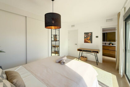 bd11e8a2df67dc0c69b7e8e60477f910 - 24