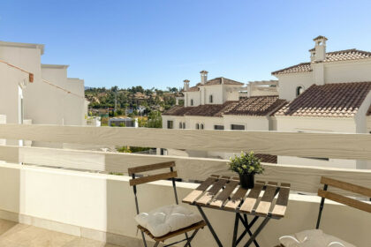 bd11e8a2df67dc0c69b7e8e60477f910 - 27