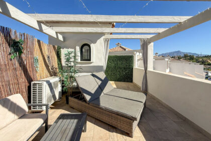 bd11e8a2df67dc0c69b7e8e60477f910 - 33