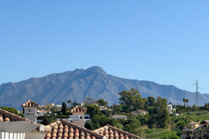 bd11e8a2df67dc0c69b7e8e60477f910 - 7