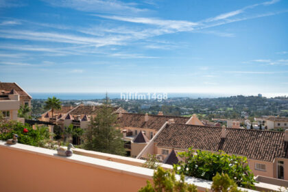 bd3156cf7e3f4ae245bcd827ebc4021f - 2