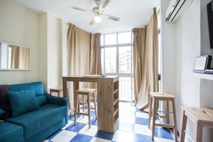 bd7e7ee40dadd4439d8cb4bc8f3a339c - 1