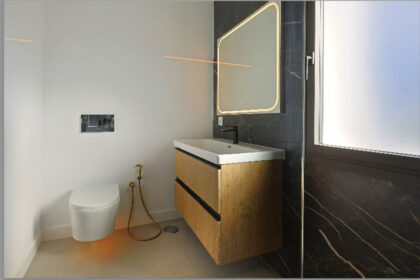 bdcc4489b64b3427fd8401154c7fbb11 - 12