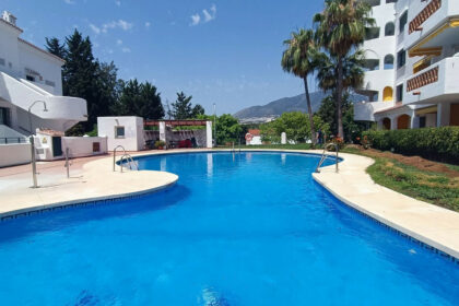 bde1fa52a0b0347795a22c4f8bd13cf5 - 1