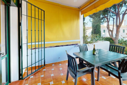 bde1fa52a0b0347795a22c4f8bd13cf5 - 11