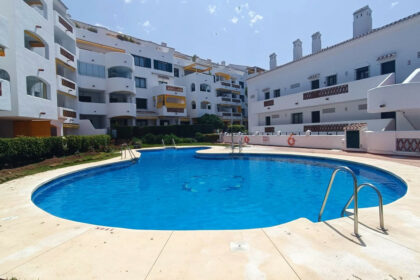 bde1fa52a0b0347795a22c4f8bd13cf5 - 13