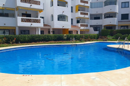 bde1fa52a0b0347795a22c4f8bd13cf5 - 14