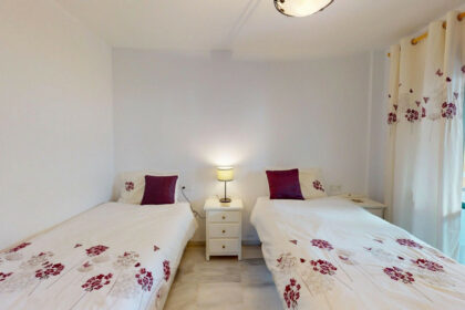 bde1fa52a0b0347795a22c4f8bd13cf5 - 8