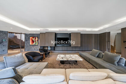 bde7f6bf7ec41ed9b04645962fad8ecd - 10