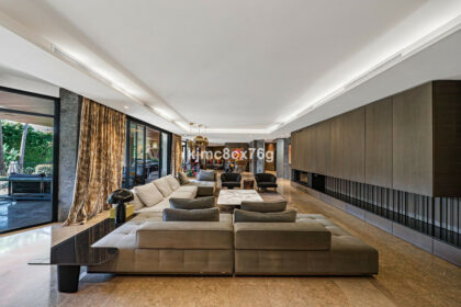 bde7f6bf7ec41ed9b04645962fad8ecd - 12