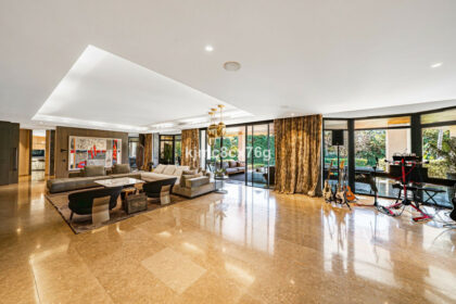 bde7f6bf7ec41ed9b04645962fad8ecd - 13