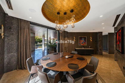 bde7f6bf7ec41ed9b04645962fad8ecd - 15