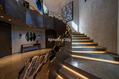 bde7f6bf7ec41ed9b04645962fad8ecd - 18