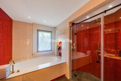 bde7f6bf7ec41ed9b04645962fad8ecd - 26