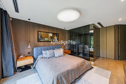 bde7f6bf7ec41ed9b04645962fad8ecd - 31