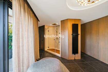 bde7f6bf7ec41ed9b04645962fad8ecd - 38