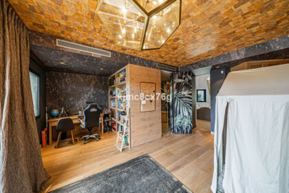 bde7f6bf7ec41ed9b04645962fad8ecd - 48