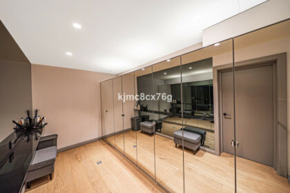 bde7f6bf7ec41ed9b04645962fad8ecd - 64