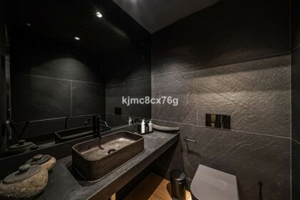 bde7f6bf7ec41ed9b04645962fad8ecd - 83