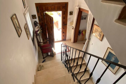 be048c19abf3e230f644eee6a5d13601 - 19