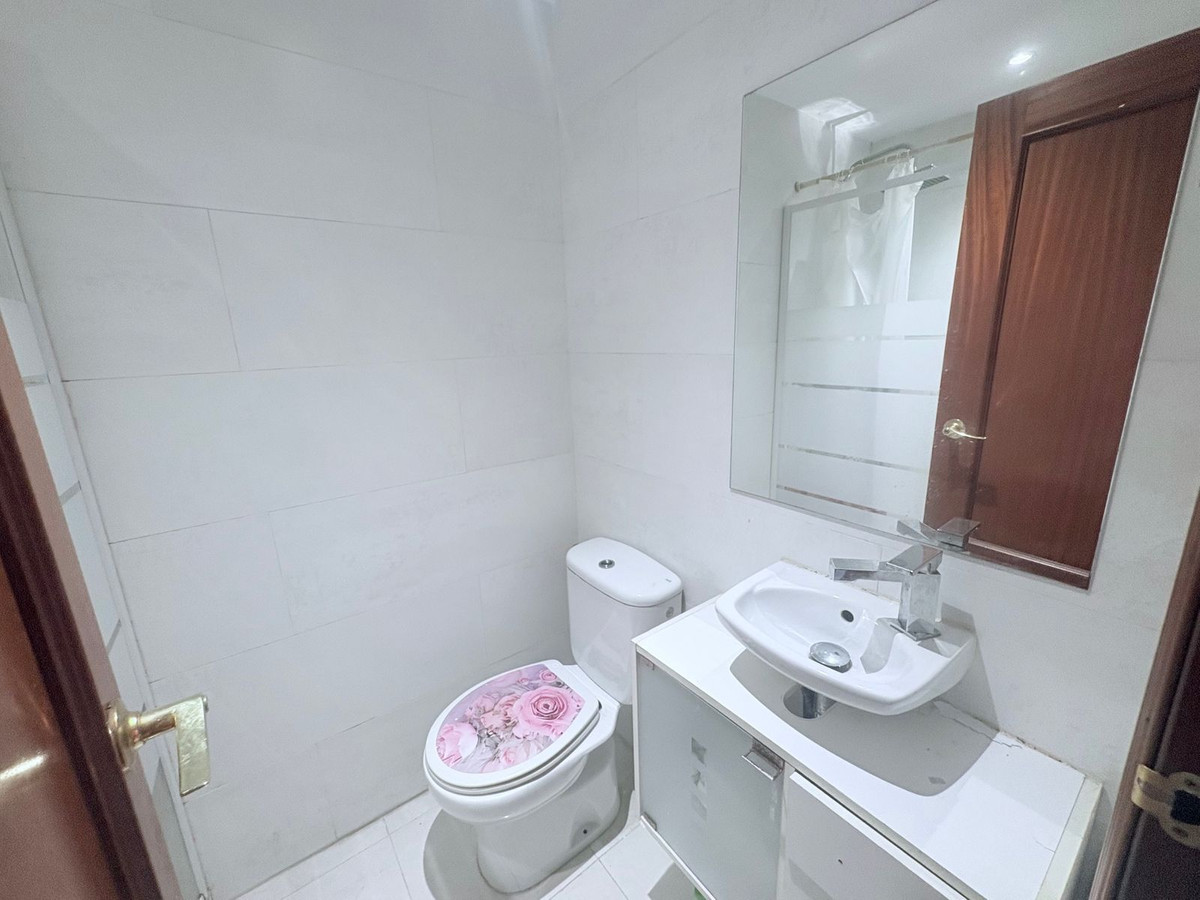 be1952236c41519e4a6b1fd6057b3767 - 13