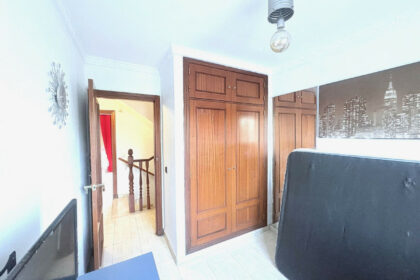 be1952236c41519e4a6b1fd6057b3767 - 9