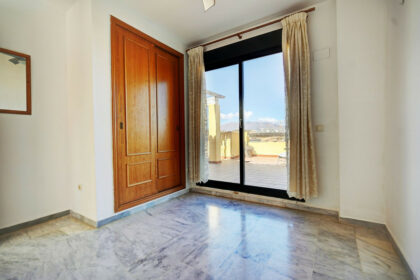 be4d7057360ff2213945eb3b0b1e4135 - 13